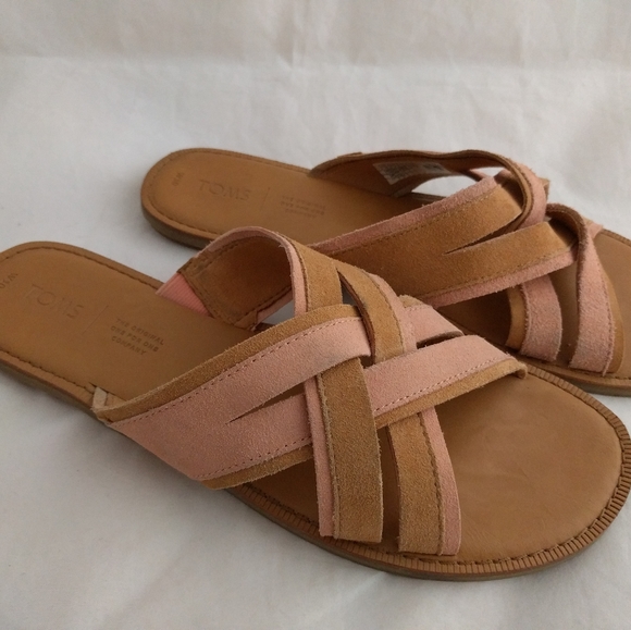 TOMS - VAL in Coral Pink - Picture 2 of 6